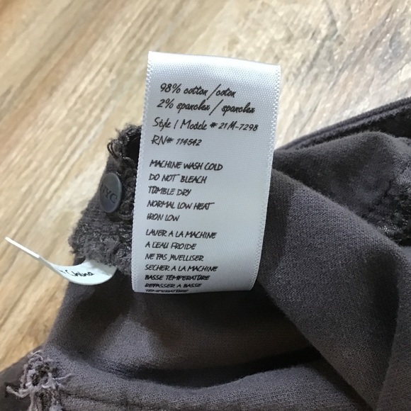 BLANK NYC Pants Size 27 Spray On Skinny Leg Soft Velvet Fabric Dark Brown - Picture 12 of 14